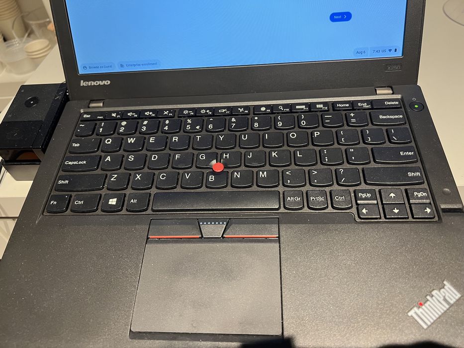 Laptop Lenovo ThinkPad  + stacja dokująca