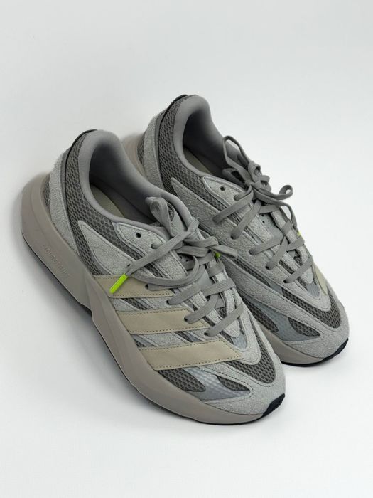 Adidas Lightblaze кросівки