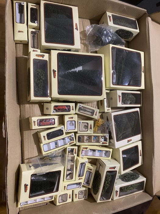 Cidade com Comboio Eletrico