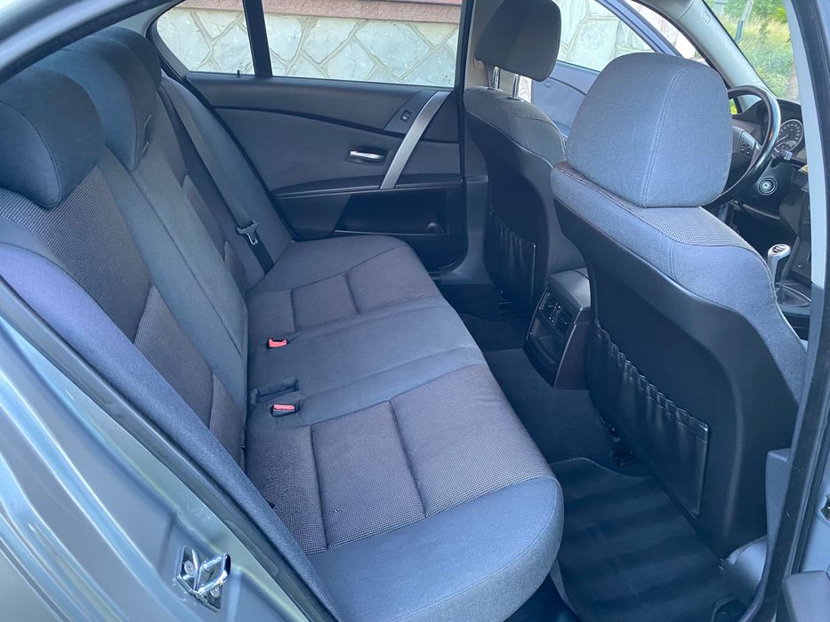 BMW E60 520i M54