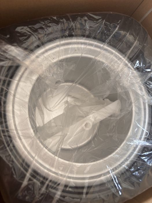 Maquina de gelados 2 litros NOVA - H.Koenig