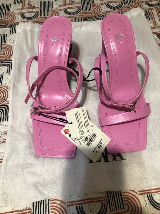 Босоніжки Zara ( нові )