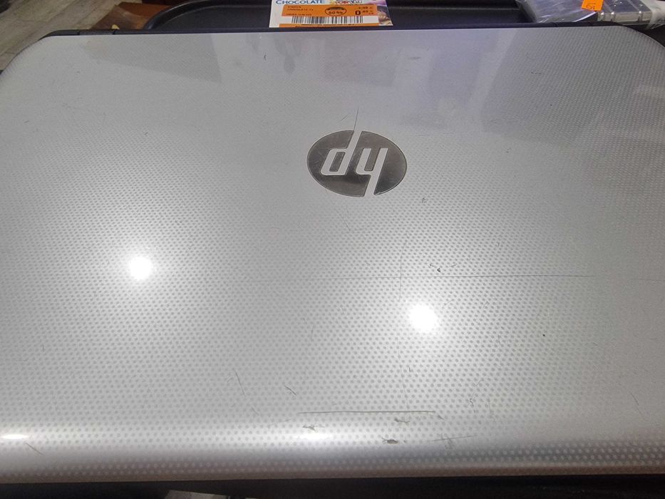 Portatil HP 15 Win 10 / 4GB / 500Gb