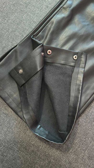 Штани жіночі з еко-шкіри розмір S