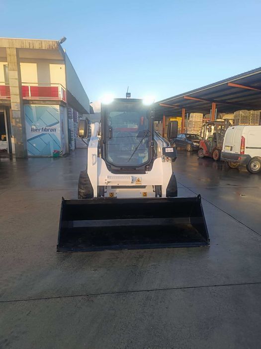 Bobcat Minicarregador, pá carregadora YANMAR