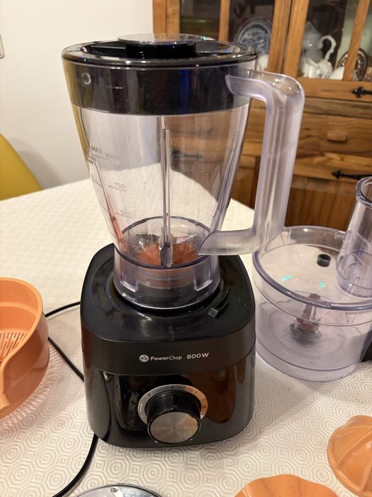 Processador Philips PowerChop 800W a funcionar perfeitamente