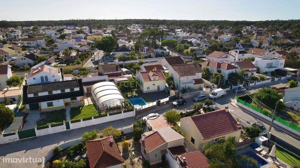 Moradia Térrea T3  com Piscina- Furo água  - Aroeira