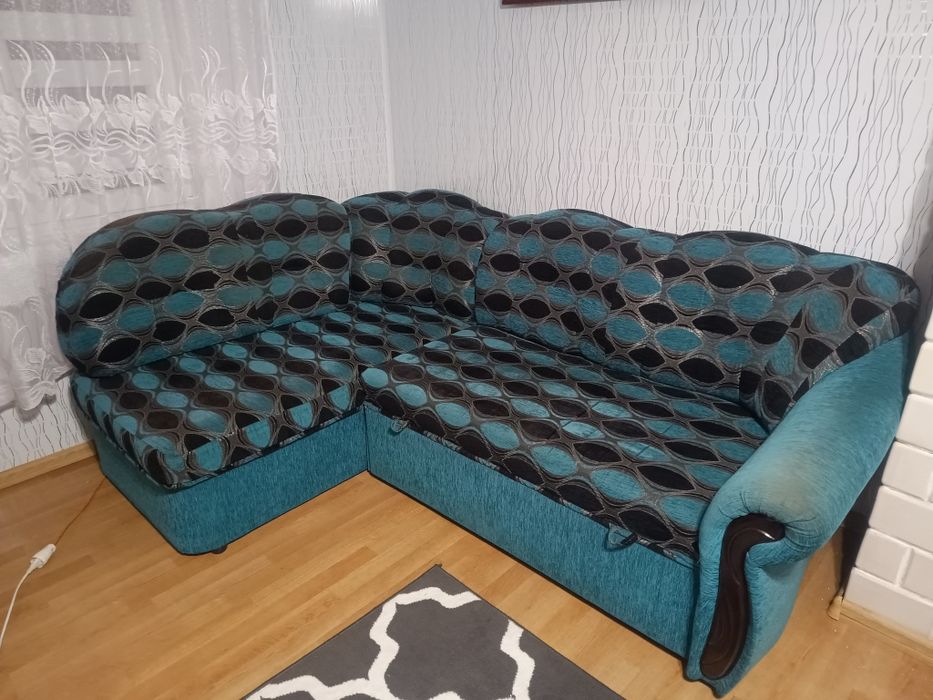 Kanapa narożna z funkcją spania