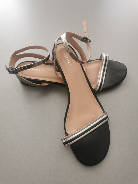 Sandałki Reserved rozm. 40/26,5 cm "szczupłe"