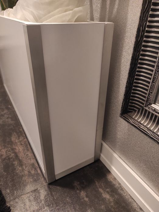 Obniżka ceny - Biała duża donica