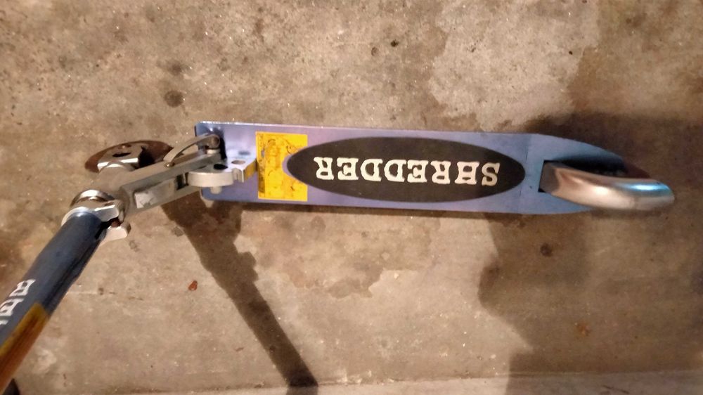 Vendo trotinete da marca Shredder