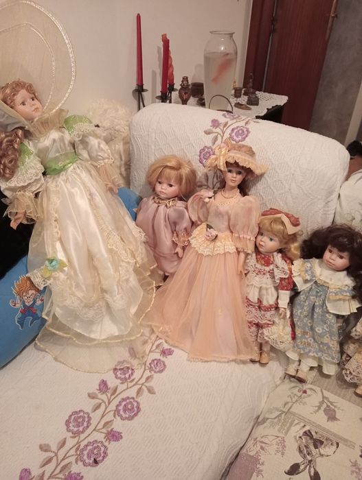 Venda de bonecas de porcelana