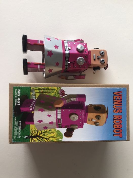 Menina Robot - Brinquedo em metal