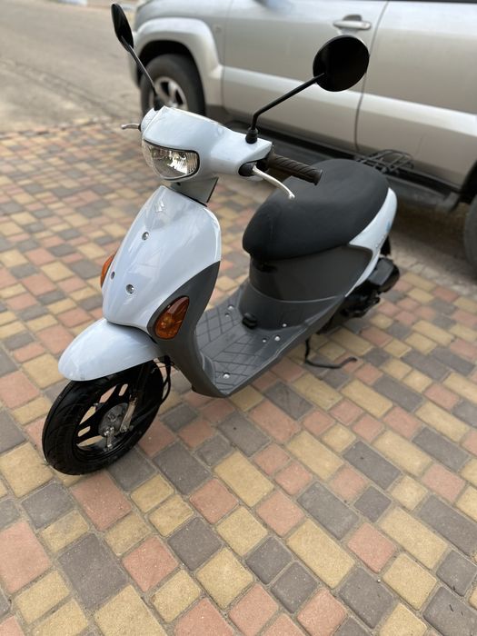 Suzuki lets 4 з контейнера