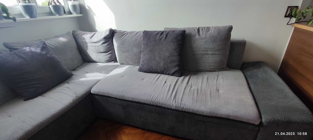 Sprzedam narożnik z funkcją spania rozm. 260/193 cm
