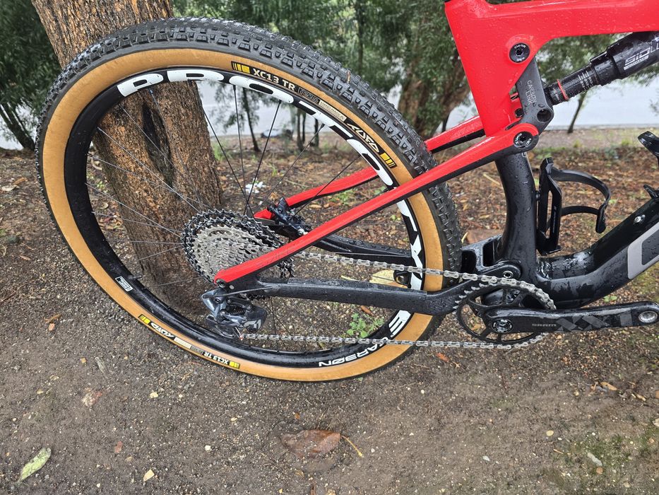 Btt bh suspensao total m super equipada