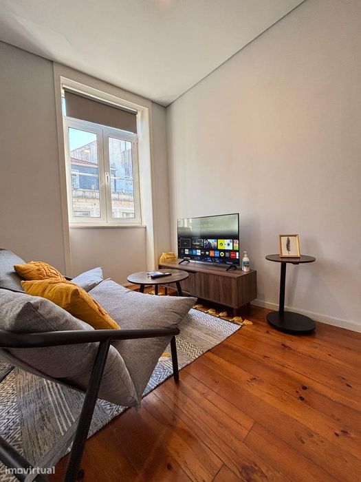 Apartamento com jardim e despesas incluidas