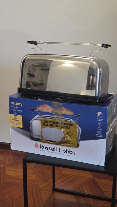 Torradeira Russell Hobbs