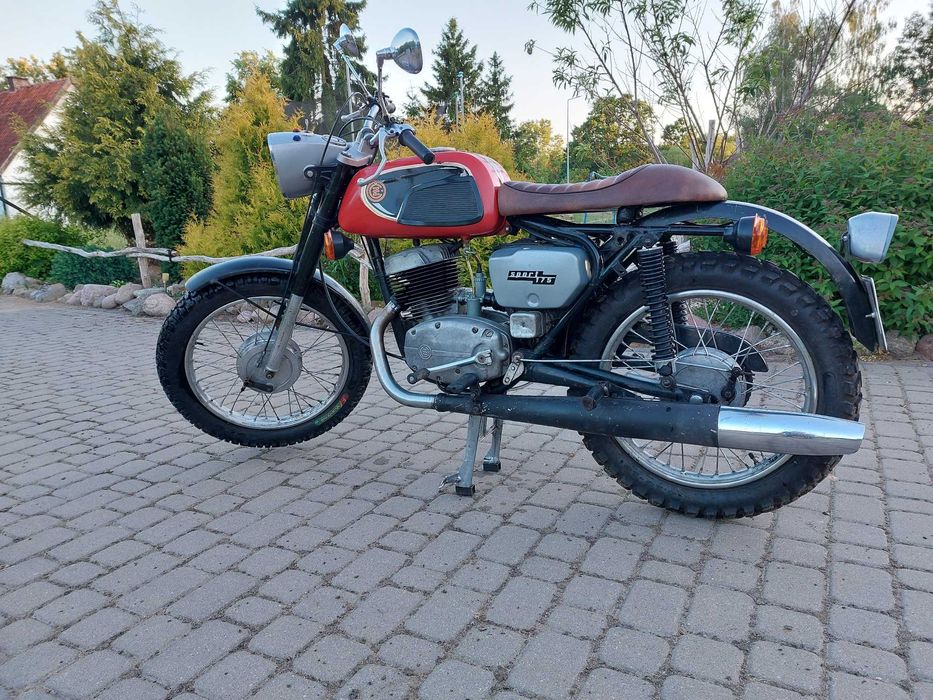 Motocykl CŻ 175 Sport