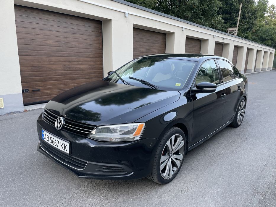 Продам VW JETTA 2011 2.5 газ / бензин
