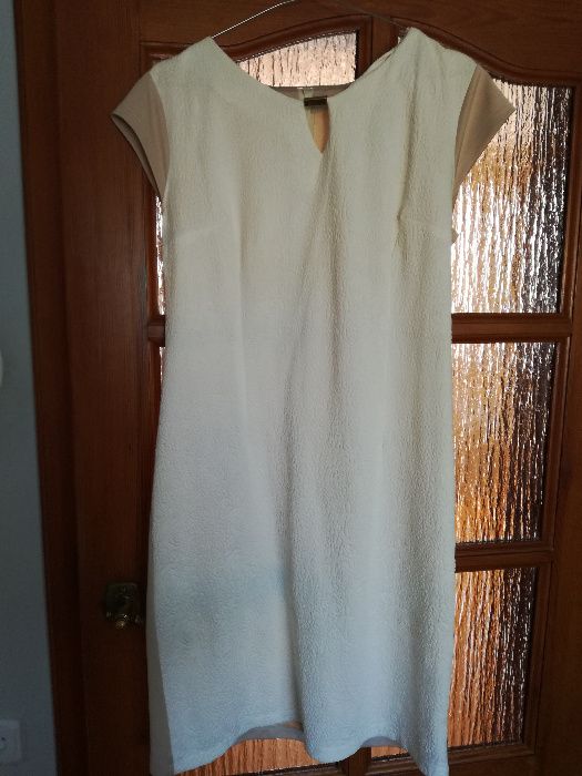 Sukienka bezowa, rozmiar 40/42