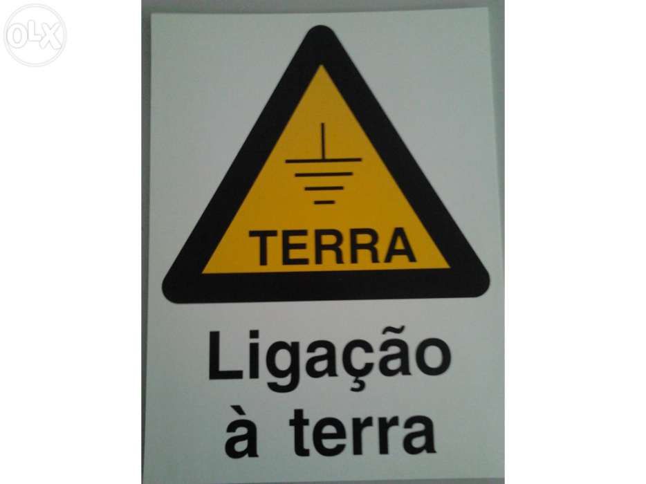 Sinal em pvc " ligação à terra"
