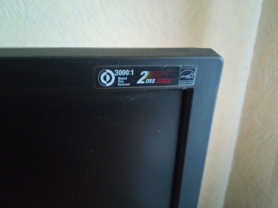 Монитор LG Flatron L206WTQ L206WTQ-BF.