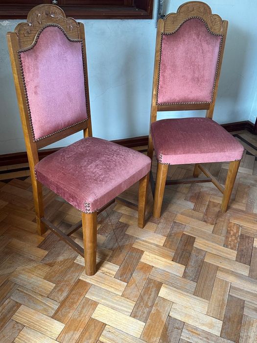 Mobília de Sala e Mesa de Jantar com Cadeiras