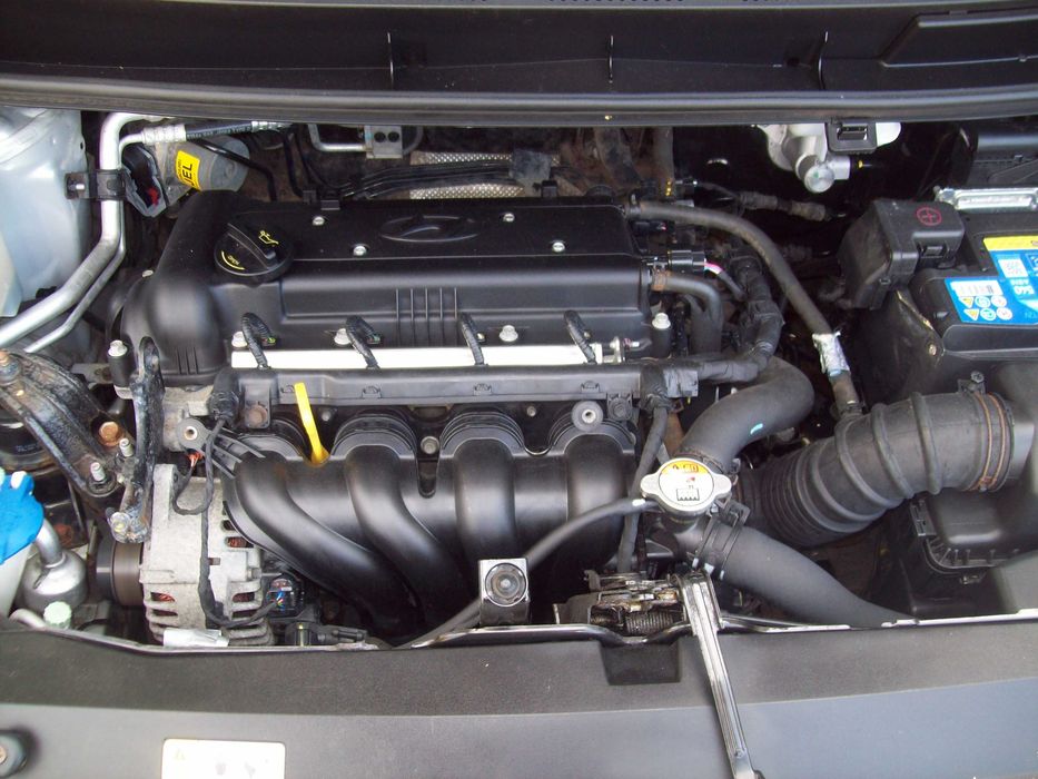 HYUNDAI ix20 1,6/stan idealny/klimatronik