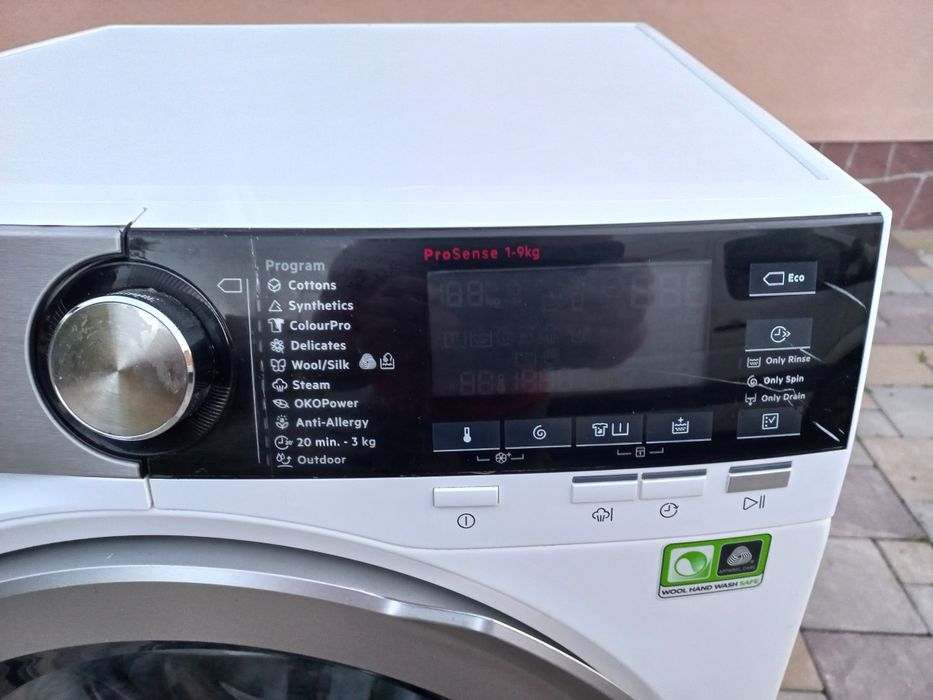 Пральна стиральная машинка AEG 9000 serie 9кг