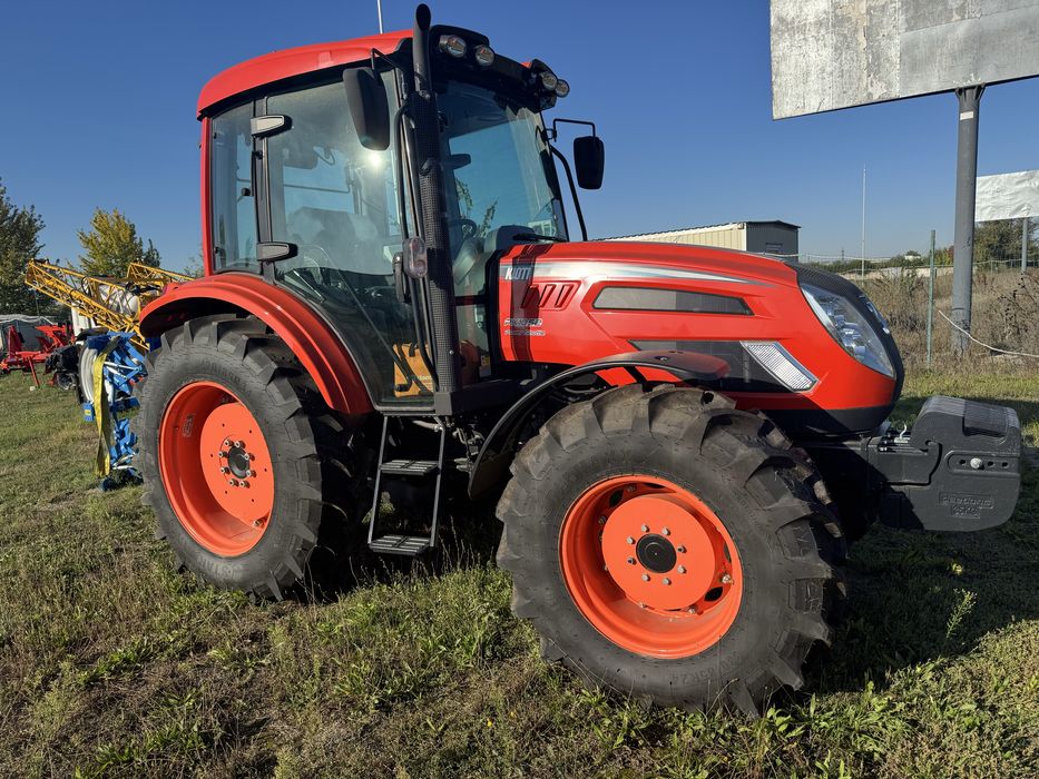 Трактор Kioti Кіоті Корейський трактор Kubota