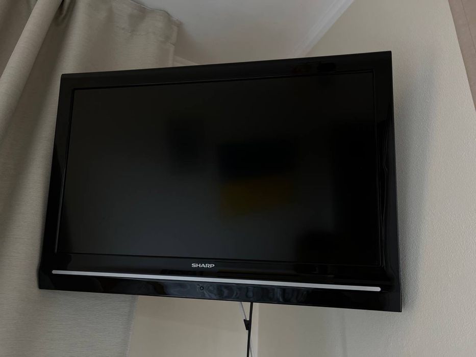 Телевізор Sharp 32