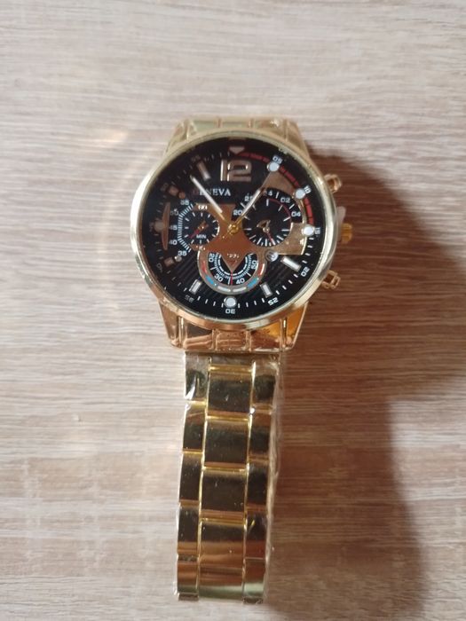 Zegarki różne kwarcowe