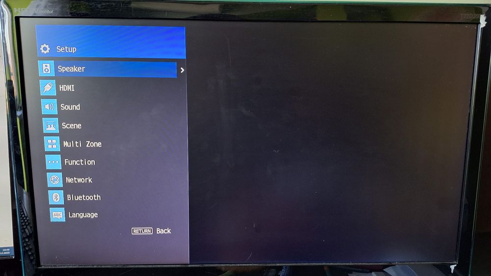 Piękna Yamaha TSR-700 z Wifi Bluetooth eARC MusicCast 8K Atmos