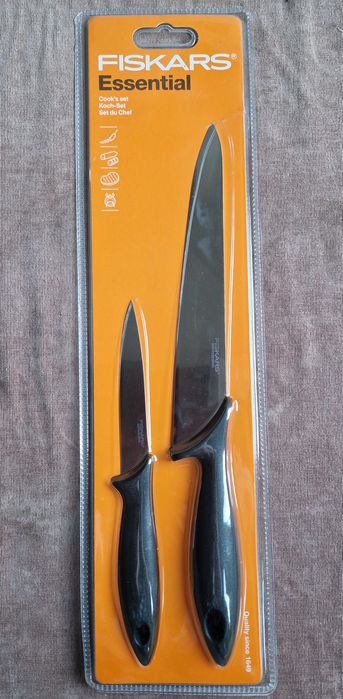 Komplet 2 noży kuchennych Fiskars