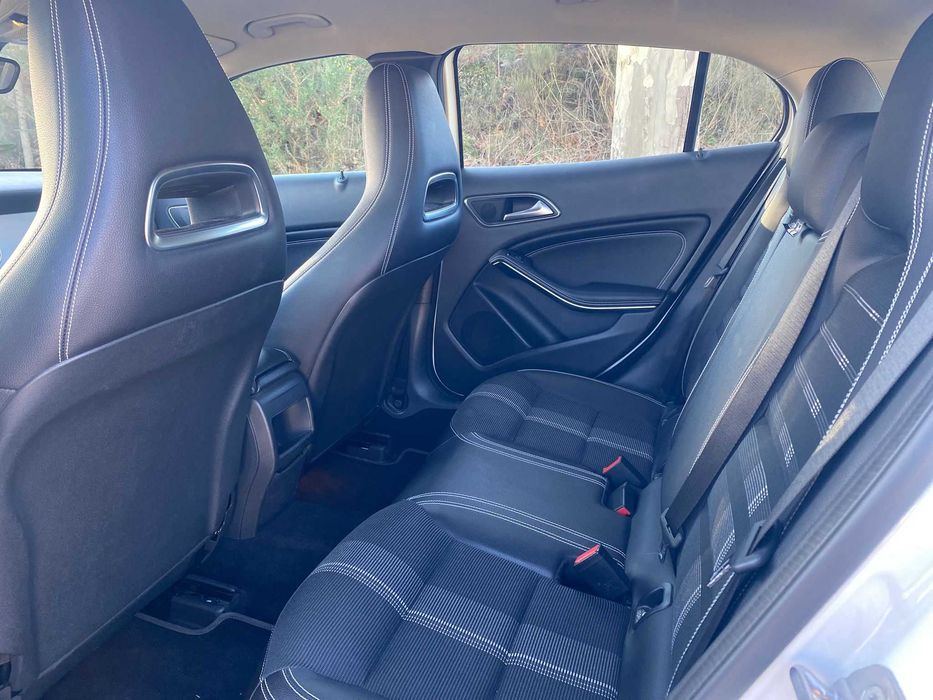 Mercedes-Benz GLA 200 d 7G-DCT