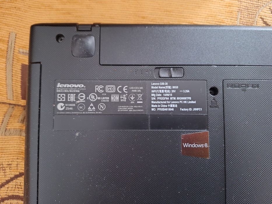 Laptop Lenovo G50-30 WŁĄCZA SIĘ sprawny zasilacz brak dysku