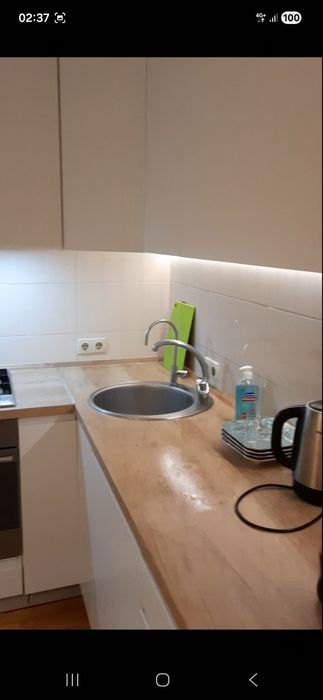 Хозяин. Сдам 3-к. кв. 5 мин. М. Студенческая