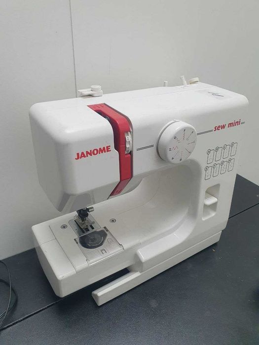 Швейна машинка Janome Sew Mini 525