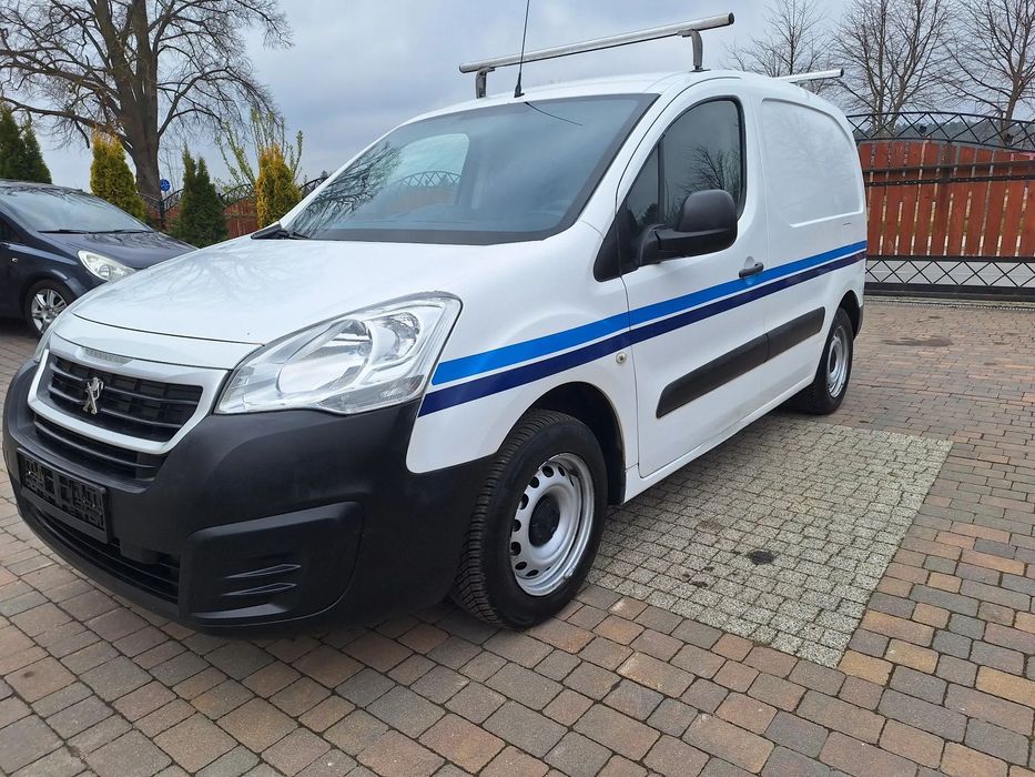 Peugeot Partner  Berlingo 2016 rok serwisowany 1.6 Hdi Euro 6 niski przebieg