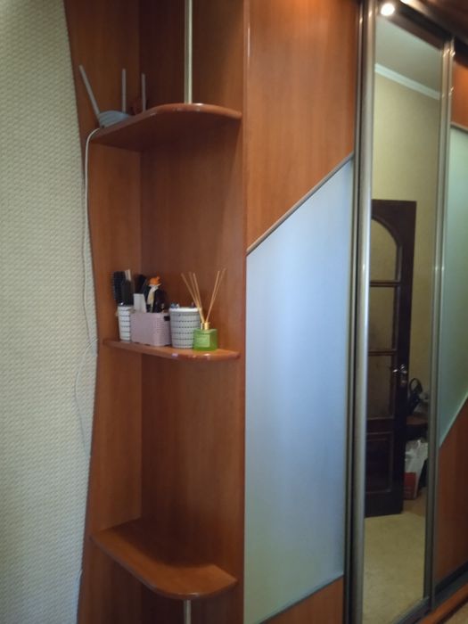 Продам шкаф-купе, состояние идеальное,самовывоз