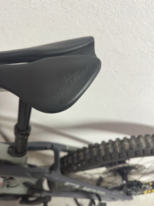 Cube Stereo Hybrid 160 Race tamanho S