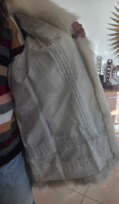 Casaco de Senhora curto em pele de Raposa Australiana