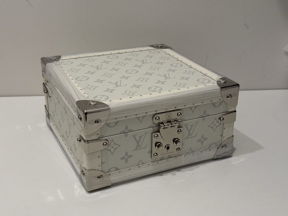 Коробки для ювелірних прикрас  Louis Vuitton