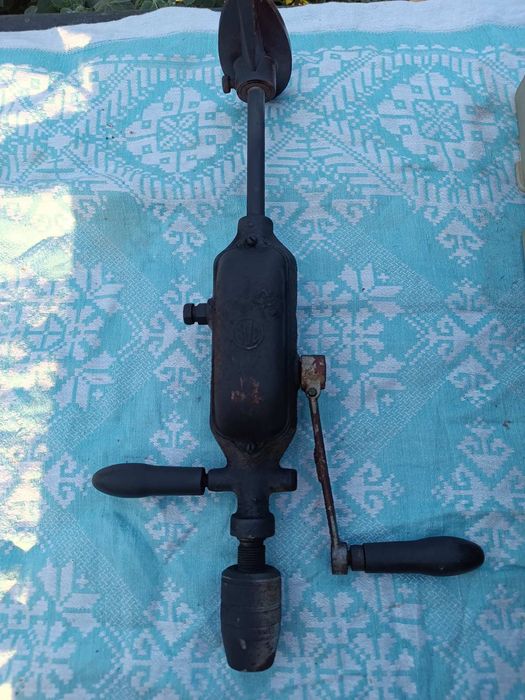 Продам ручную дрель