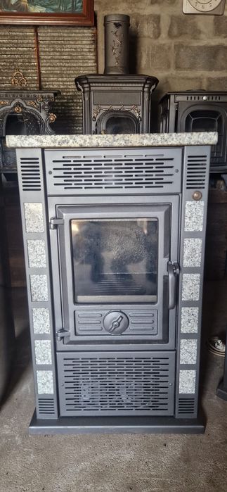Vendo salamandra a lenha ventilada muito boa