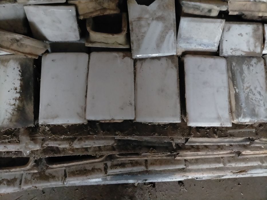 Kafle z pieca białe klasyczne