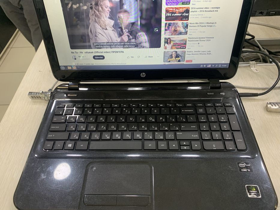 Ноутбук ASUS E 502N