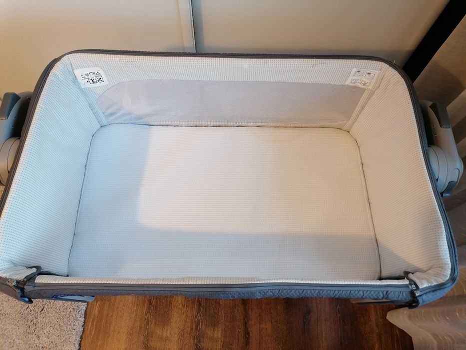 Chicco Next2Me Magic – łóżeczko dostawne ze zwijanym panelem bocznym