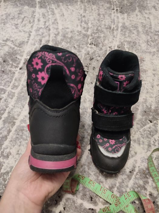 Ботинки на дівчинку